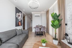 Luxury Modern Full Seaview Retreat