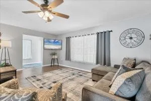 1014 Darby - Murdock