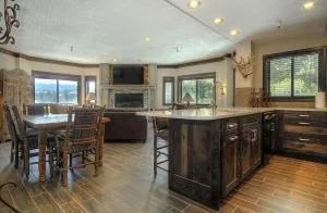 Southern Comfort - 3 BR Condo - Breckenridge