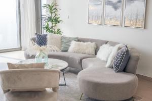 Sunset spot with breathtaking view by Suiteable