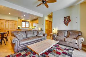 Walk to Main Street Grand Lake Condo with Patio