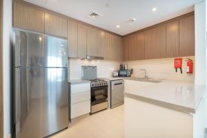 Sunset spot with breathtaking view by Suiteable