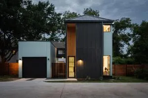 East Austin Modern Bungalow - Montopolis