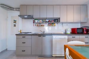 Apartments with WiFi Klenovica, Novi Vinodolski - 5530