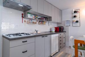 Apartments with WiFi Klenovica, Novi Vinodolski - 5530