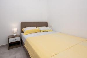 Apartments with parking space Vir - Lozice, Vir - 21777