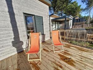 Chalets Chalet cosy avec terrasse, 6 couchages, piscine chauffee, proche plage et commerces - FR-1-361-477 : photos des chambres