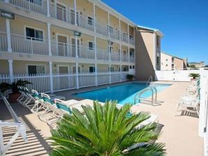 Crystal Sands Condos Free Beach Rentals Mar-Oct