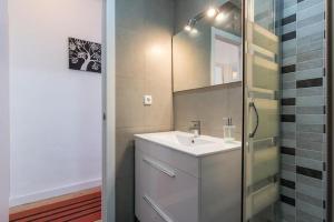 Views in Calm City Center