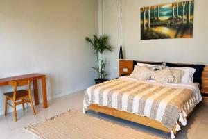 Modern spacious private pool villa in Central Canggu