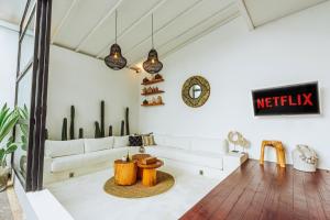 Villa Rindu - Tropical Pool Haven in Canggu