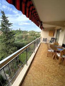 Logement cosy, situé entre ciel et mer