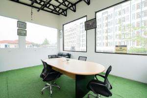 RedLiving Syariah Apartemen MKostel - Tower A1 Kencana Loka