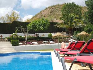 Traditional Villa Big Pool and Gardens