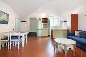 Beach Paradise- Luigi 16