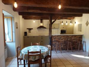 Maisons de vacances Les Rives de Saint-Blaise - Maison en pleine nature a Najac : photos des chambres