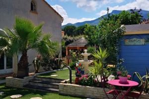 Villas A nice villa with pool, cool garden! : photos des chambres