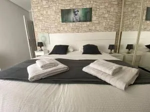 Flowers Family Home - Berango