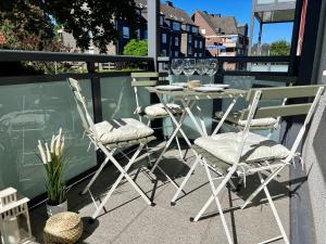 Design Apartment mit Balkon - Küche - Netflix