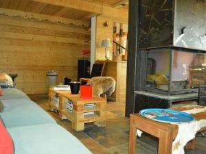 Chalets Chalet Crest-Voland, 7 pieces, 12 personnes - FR-1-733-76 : photos des chambres