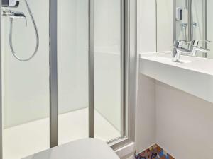Hotels hotelF1 Nancy Nord Bouxieres : photos des chambres