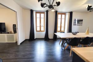 Appartements 2 bd apartment with sauna in the center of Annecy : photos des chambres