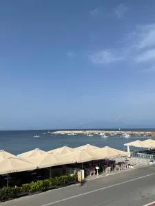 KORONI MARE FRONT HARBOR - Asíni