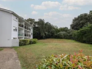 Flat 5 Fairwinds - Sandbanks