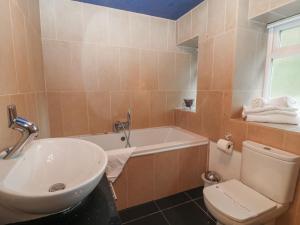 Flat 5 Fairwinds