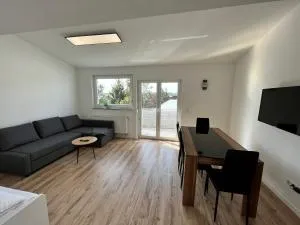 Premium Apartment 70qm 2 Zimmer Küche, Balkon, Smart TV, WiFi - Hüttlingen