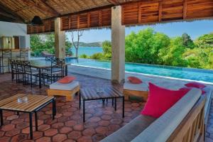 ANJARA LODGE Studios