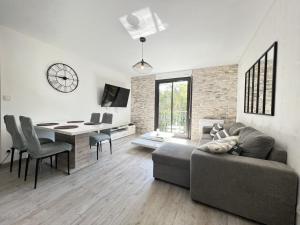 Appartements Le Cugnalais - calme confortable T2 avec parking : photos des chambres