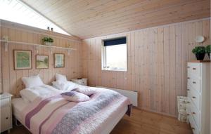 Two-Bedroom Holiday Home In Juelsminde