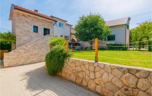 Gorgeous Home In Donji Prolozac With Kitchen