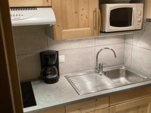 Appartement cosy pour 3 pers. à 700m des pistes avec parking privé - FR-1-467-116