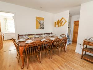 The Coach House at Plas Dolguog