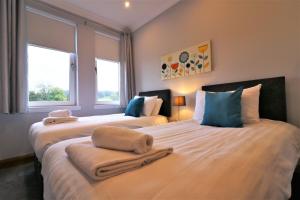 Signature - Greenlees Clubhouse 3 Bed