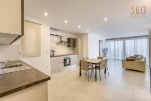 Wonderful marina 3BR home, with LUX interior wAC by 360 Estates