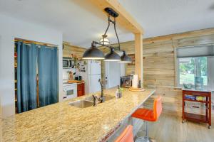 Kilgore Lakefront Home with Private Dock and Pier!