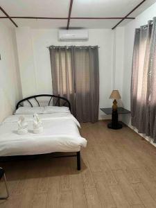 Alona Park Residence - 3 bedroom apartment- alex and jesa unit