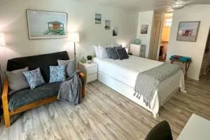 KASA Poolside Balcony for 2 - Parque