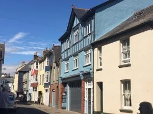 ROCKFERRY 3 Bed Central Apartment + parking permit - Kingswear