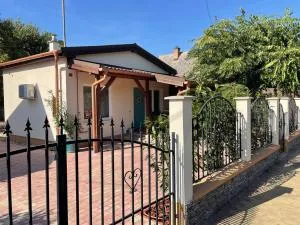 MAJA Vendégház Tiszakécske - 蒂萨凯奇凯