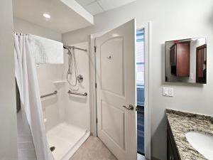 Charming Studio at The Inman - 212