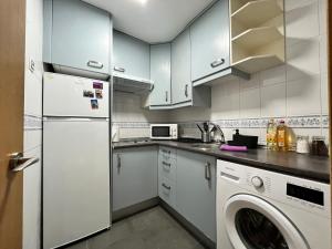 Centro Embajadores Ave