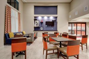 Hampton Inn & Suites Springfield Downtown