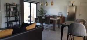 Adequate Maison moderne Calme