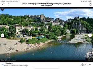 Appartements appartement 3 min a pied du centre d'Uzes parking piscine : photos des chambres