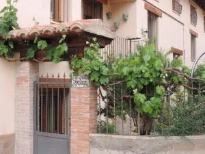 Apartamentos Turisticos El Refugio - Cabra de Mora