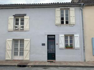 Maisons de vacances Charming 2-Bed House in St Meard de Gurcon : photos des chambres